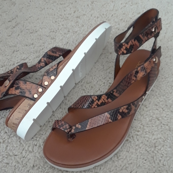 Franco Sarto Shoes - FRANCO SARTO..NWOT.."DAVON"